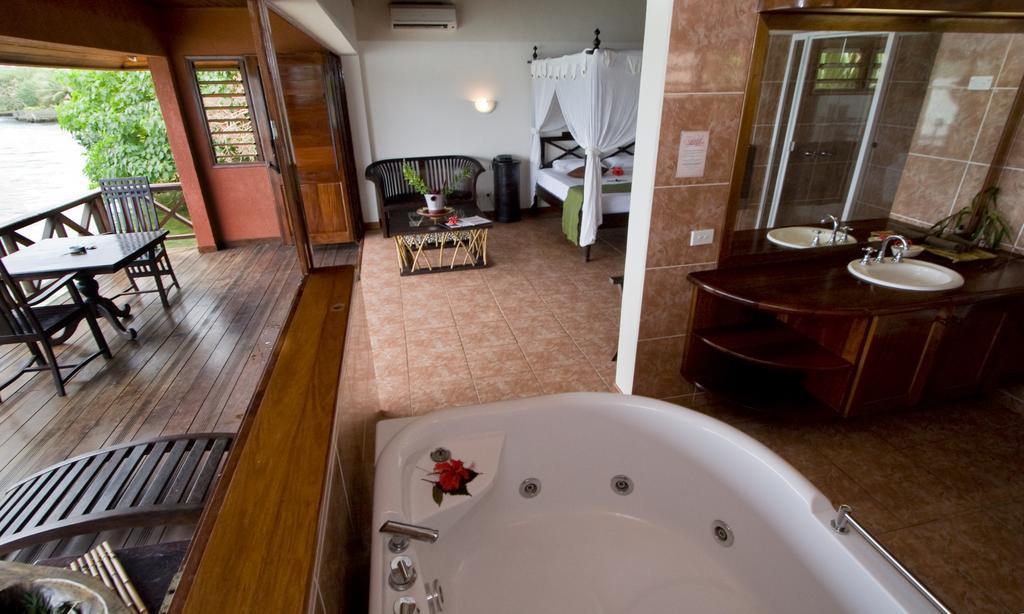 Sunset Bungalows Resort, Vanuatu Порт Вила Екстериор снимка