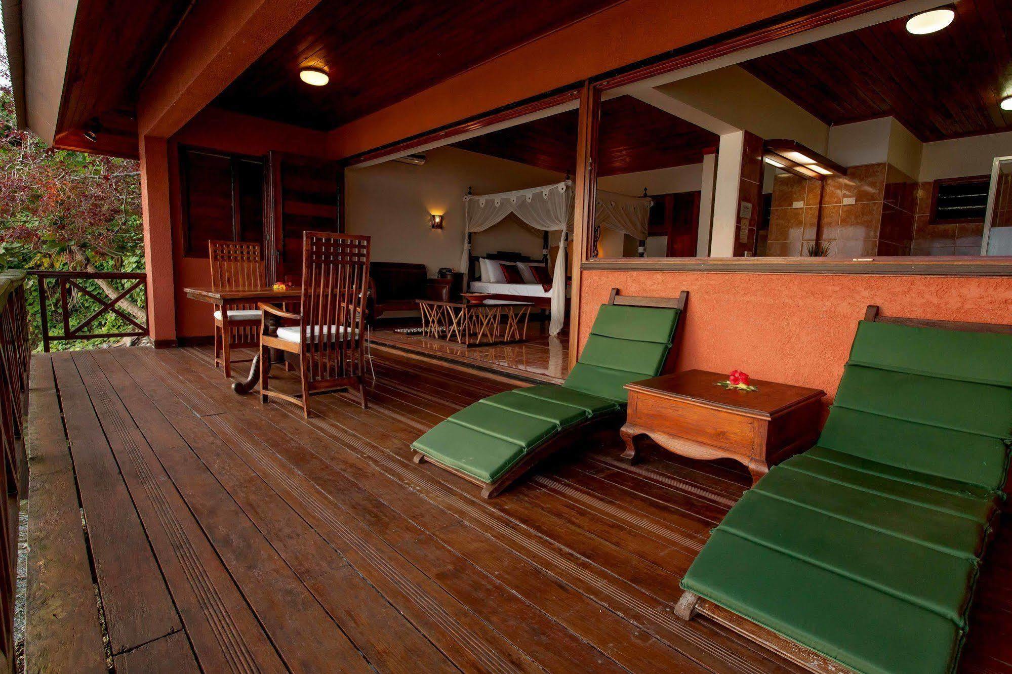 Sunset Bungalows Resort, Vanuatu Порт Вила Екстериор снимка
